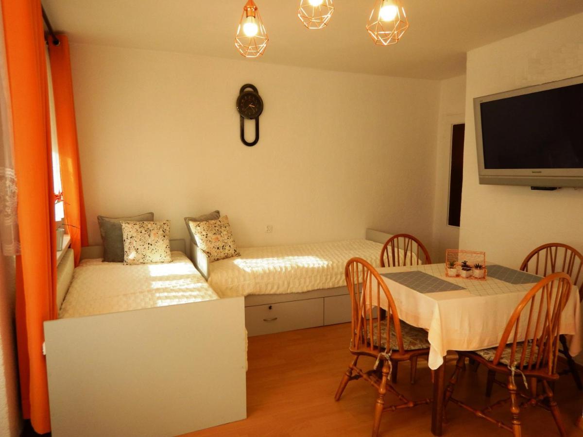 Apartament Piastowska Apartment Каменна Гора Екстериор снимка